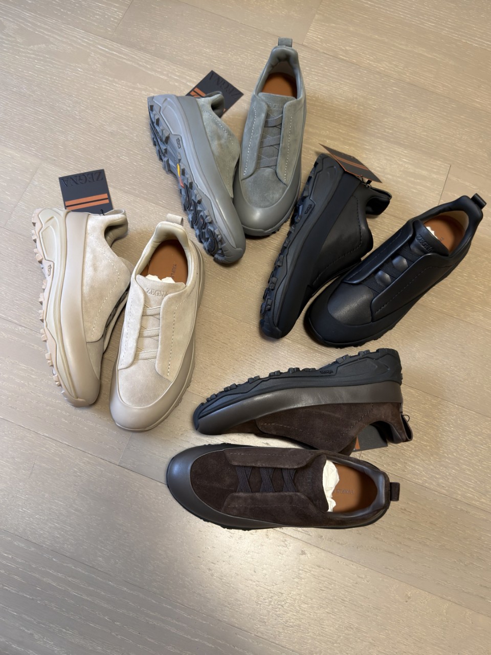 에르메네질도 제냐 남성 스웨이드 트리플 몬테 스니커즈 Men's Suede Triple Stitch™ Monte Sneakers 5257208 39~45