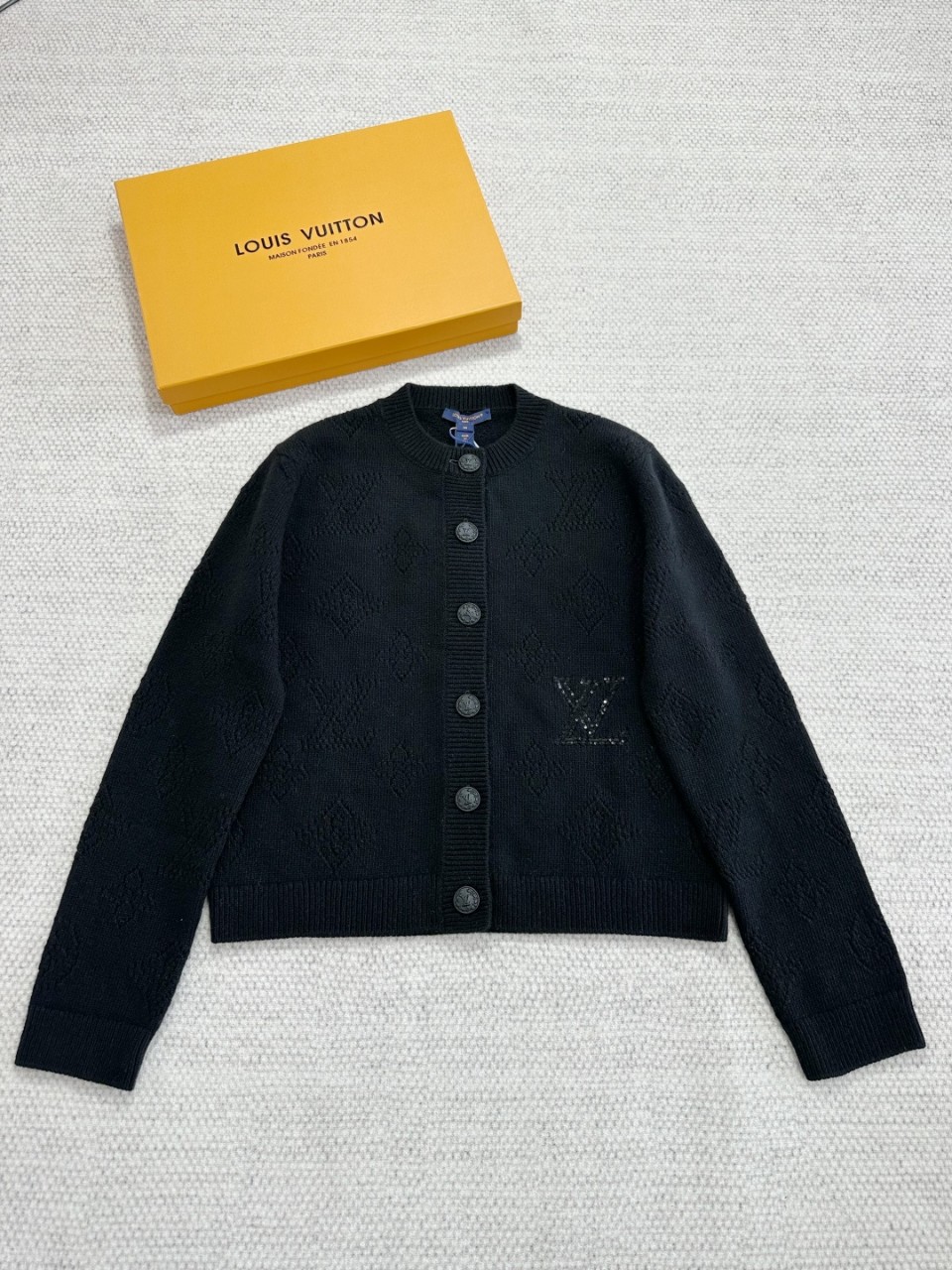 루이비통 마히나 니트 카디건 가디건 Louis Vuitton Mahina Knit Cardigan S M L #타지아