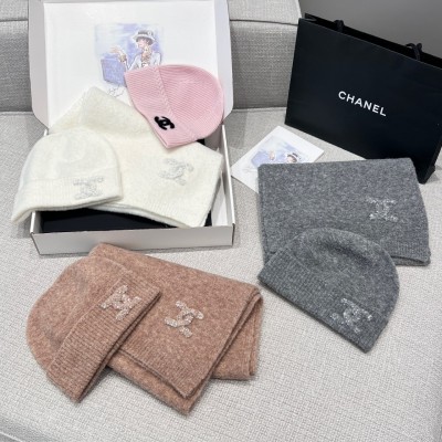 샤넬 25FW 25B 캐시미어 비니 + 머플러 CC로고 스팽글 니트 3컬러 베이지 화이트 그레이 AAB135 200*30cm 캐시미어 100%