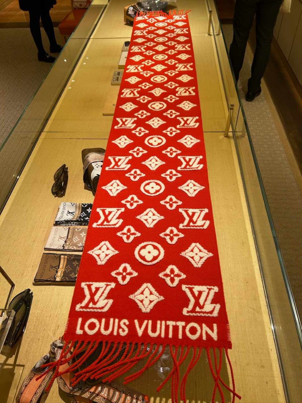 루이비통 M90816 LV 3D 스카프 머플러 200*34cm 울 90% + 캐시미어 9% + 실크 1%