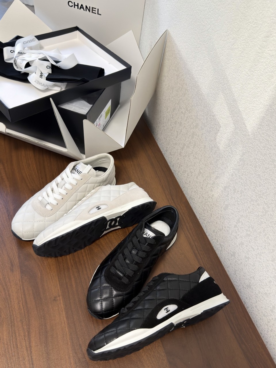 샤넬 CHANEL CC로고 퀼티드 스니커즈 G47014 (2컬러) 35~40