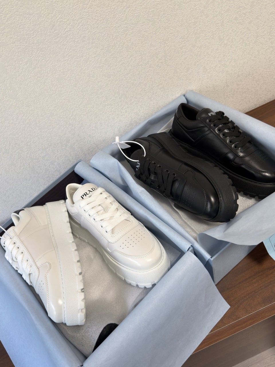 프라다 다운타운 볼드 레더 스니커즈 블랙 1E792M-3LPF-F0002 35~40