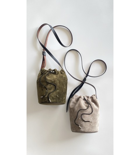 [메종마르지엘라] FW25 가방 SB2ZH0003P8572 HB071 18.5x14*25.5cm