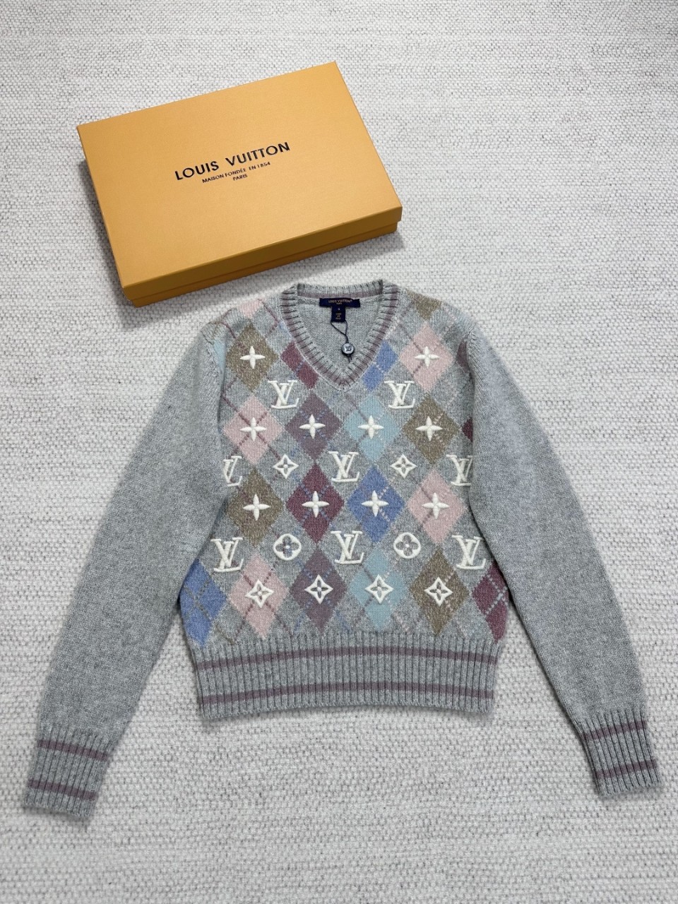 루이비통 3D 시그니처 아가일 풀오버 1AIQE2 S M L #타지아