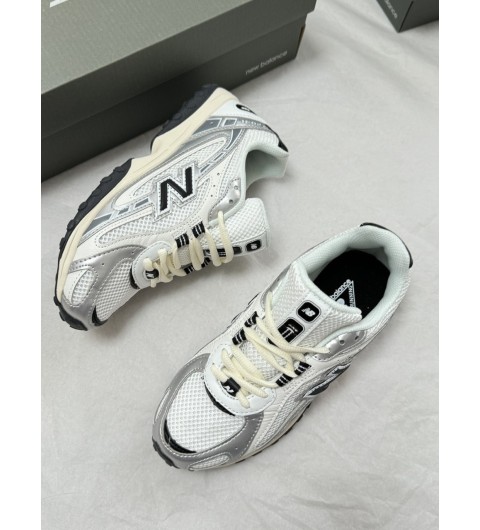 뉴발란스 New Balance 204L 실버 메탈릭 스니커즈 운동화 8컬러 36，36.5，37，38，38.5，39，40，40.5，41，42，42.5，43，44，44.5 , 45