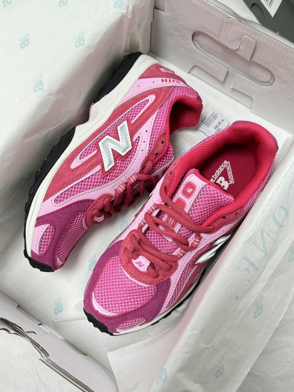 뉴발란스 New Balance 204L 실버 메탈릭 스니커즈 운동화 8컬러 36，36.5，37，38，38.5，39，40，40.5，41，42，42.5，43，44，44.5 , 45