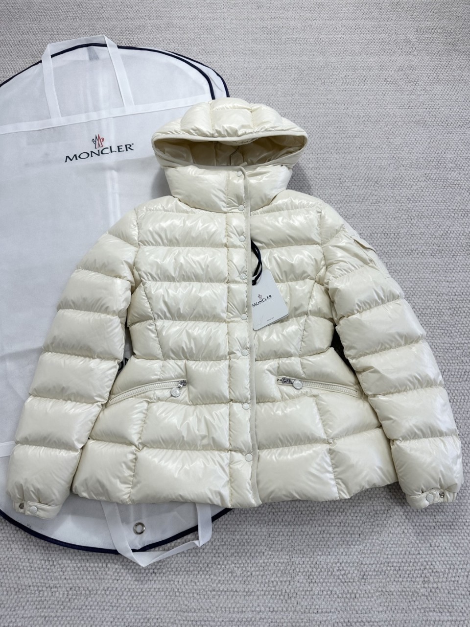 몽클레어 바란테 쇼트 다운 재킷 자켓 3컬러 J20931A00017597 0 1 2 3 #타지아