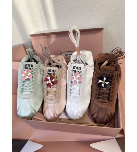 미우미우 MIU MIU 플룸 새틴 스니커즈 5E570E 049 F0035 F 005 35~40