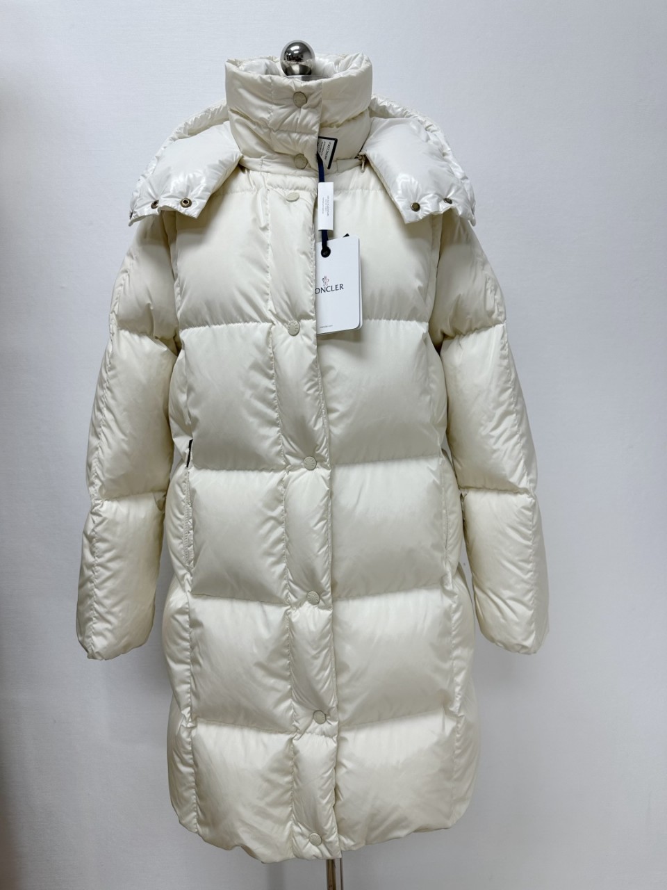 몽클레르 몽클레어 리트 스퀘어 퀼티드 후드 롱 다운 자켓 화이트 블랙 - 25FW K2-093-1C00020-539ZD-04A 0 1 2 3