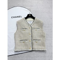 샤넬 2025/26가을-겨울 베스트 조끼 P80460-V73021-U3821 울, 모헤어 트위드 에크루, 베이지, 골드, 블랙 P80460-V73021-U3821 36 38 40 #타지아