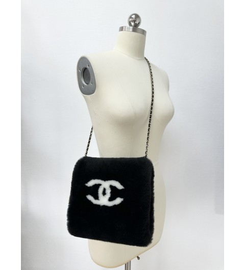 샤넬 25N 코코네쥬 시어링 램스킨 핸드워머 체인머프 AAB314 B21693 U3844 #타지아