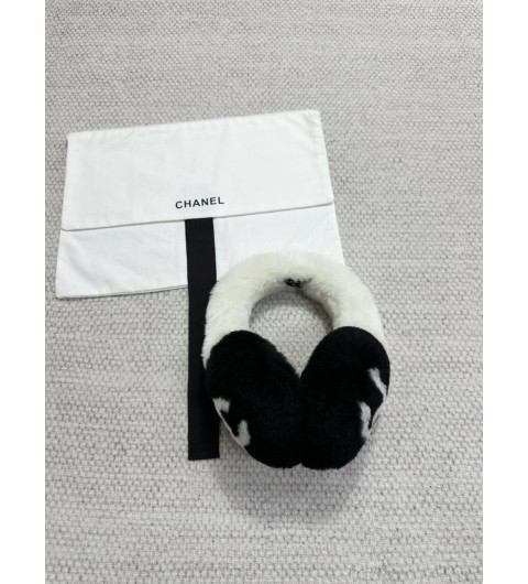 샤넬 2025/26 코코 네쥬 컬렉션 귀마개 에크루 AAB261 #타지아