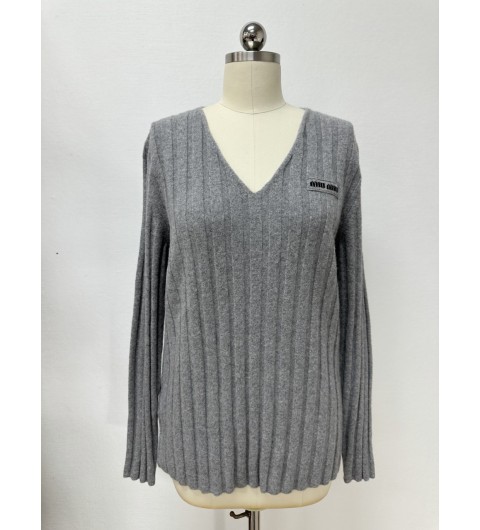 미우미우 여성 스웨터 MML02P17JA F0031 36 38 40 #타지아