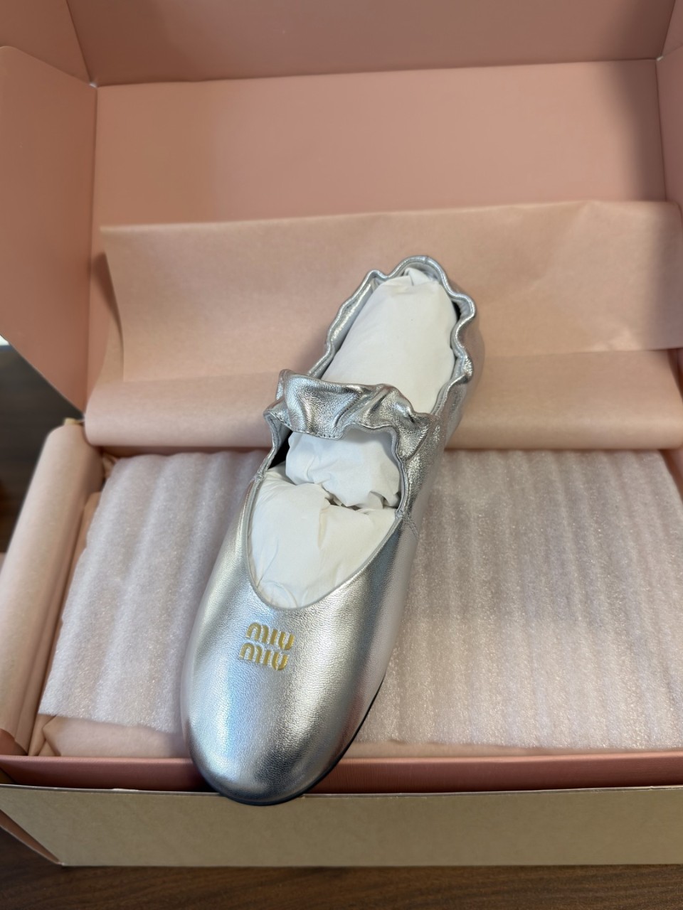 미우 미우 루슈 나파 레더 발레리나 플랫슈즈 화이트 5F340E-EFX-F0009 Miu Miu Ruches Nappa Leather Ballerinas White 35~40