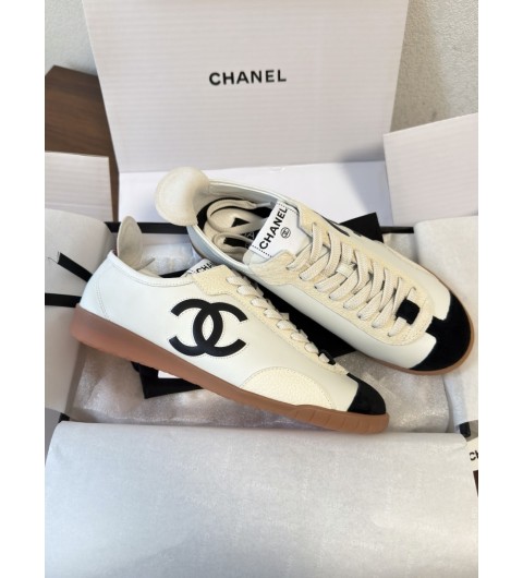 샤넬 26 스니커즈 카프스킨 엠보싱 스웨이드 2컬러 G47125 35~40