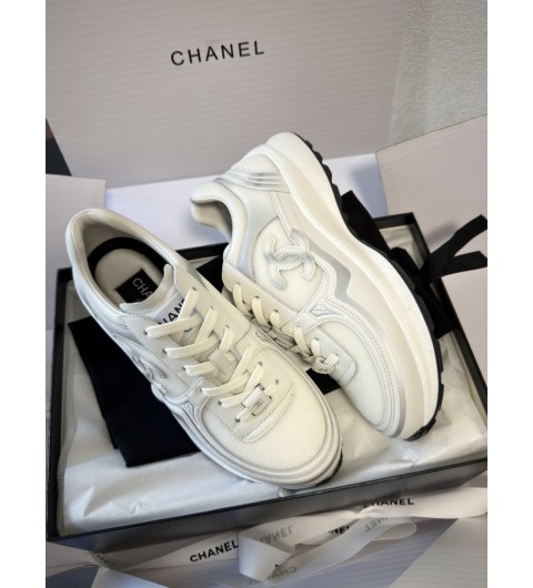 샤넬 여성 스니커즈 블랙 실버 2025 26 크루즈 G47012 35~40 굽 3.5cm